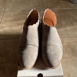 Yoki Womens Scalloped Slip-on CHASLIE Open Side Loafers Yoki Womens Scalloped Slip-on CHASLIE Open Side Loafers